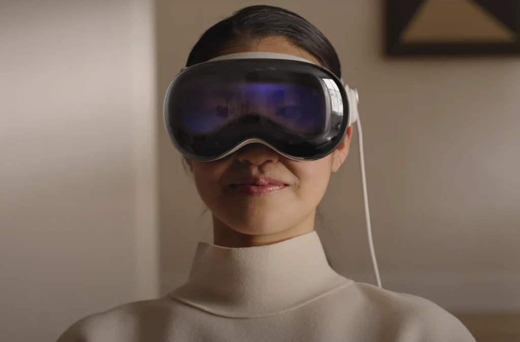 Apple’s Vision Pro: An Augmented Reality Headset That Blends Real and Virtual Worlds